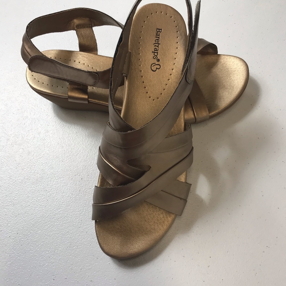 Sandals size 10 wide